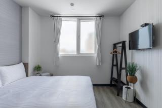 Hotel Brown - Zhongzheng - Tainan - 0