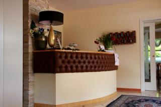 Hotel Monica - 2