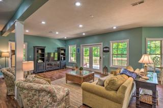 Luxe Lake Cumberland Retreat with Decks on 1 Acre! - 4