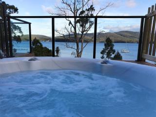 The Beach House- private jacuzzi and wood fire! - Dover - 6