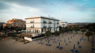 Hotel Internazionale - Marotta - 4