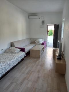 MD APARTMANI CANJ - 7