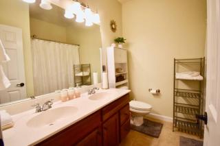 Luxury Townhouse with Oversized Master near Halcyon - Alpharetta - 5