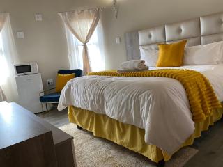 Empire Guesthouse - 5