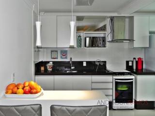 1056 - Apartamento para locação na praia de Bombinhas - Bombinhas - 1