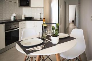 Luxury Senator Apartments - 3