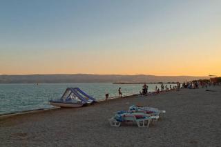 Sara apartment Punta Omis near sandy beach - 2