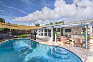 Tropical Home with Outdoor Oasis 2 Mi to Beach - Fort Lauderdale - 0