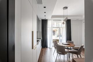 Luxurious Apartment in Vilnius Old Town by Reside Baltic - 5