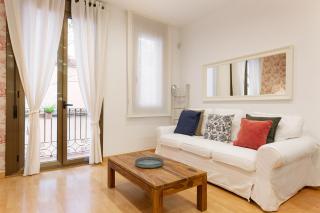 Stay U-nique Apartments Terrassa - 6