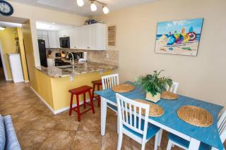 Islander Beach Resort Unit 201 - 4