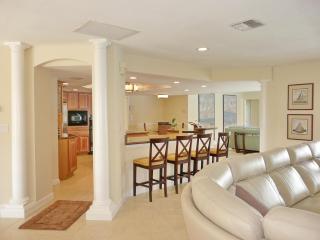 Delightful home with pool and direct boating access - 6