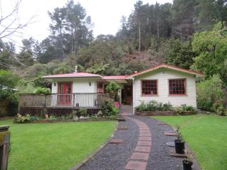Twin Totara Cottage - 5