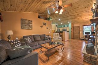 3 Mi to Fool Hollow Lake Cozy Cabin with Deck - Show Low - 7