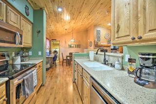 3 Mi to Fool Hollow Lake Cozy Cabin with Deck - Show Low - 3