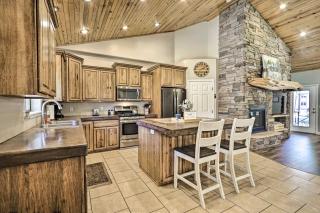 Modern Show Low Home with BBQ and Fire Pit! - Show Low - 6