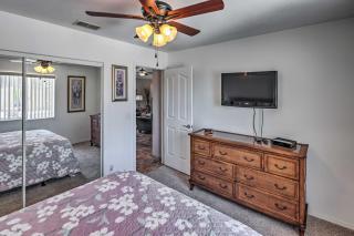 Grill and Dine Outside Lake Havasu Home with Pool! - Lake Havasu City - 9