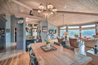 Rare Waterfront Chatuge Lake Gem with Hot Tub! - Hayesville - 2
