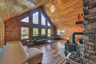 Cozy Family-Friendly Pine Grove Cabin with Fire Pit! - 7