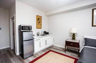 Centrally Located Cozy Studio Apartment in SD - San Diego - 1