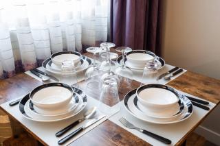 1-Bedroom with Cali King Size Bed in San Diego - 4
