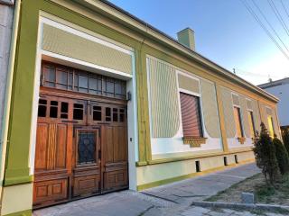 PB Urban Garden Stay with secured Parking - Sremska Mitrovica - 2