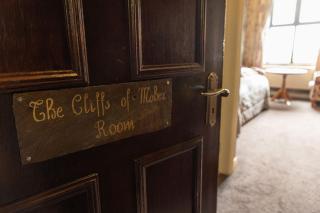 Ballinalacken Castle Country House Hotel - 3