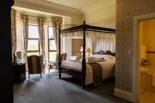 Ballinalacken Castle Country House Hotel - 7