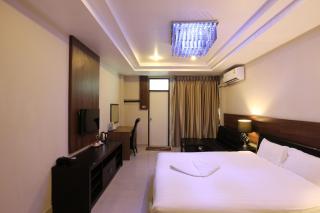 HTel Resort - Bangkok - 1