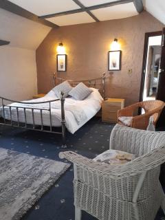 The Golden Lion Inn - Denbigh - 1