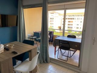 Sète - Confortable appartement T3 climatisé 6 personnes avec garage - 150 m de la plage - 7