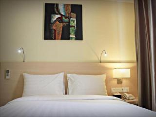 Biz Hotel Batam - Nagoya - 4