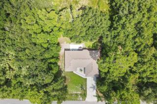 Hot Tub, Breakfast, Game Room, & Close to Beaches - North Port - 9