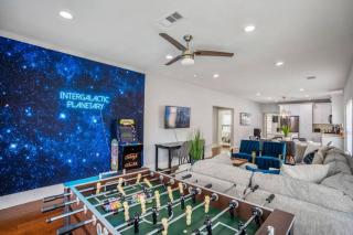 Intergalactic Abode at East Downtown - Houston - 7