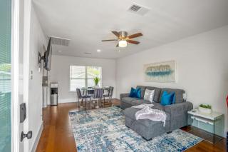 Universal Apartment at East Downtown - Houston - 9