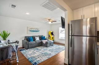 Universal Apartment at East Downtown - Houston - 4