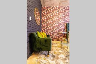 Alimama Spaces: The Black Brick Haven - Johannesburg - 1