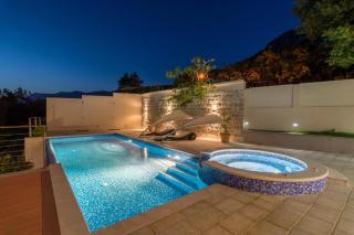 Luxury Villa Crystal Blue - Sveti Stefan - 3
