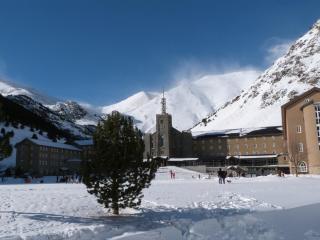 Hotel Vall de Núria - Queralbs - 9