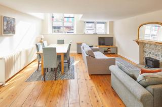 Mary Lyth - Whitby West Cliff with parking - 6