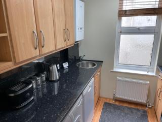 HARBOUR VIEW HOLIDAY LET - Entire 3 Bedroom Maisonette With Spectacular Harbour And Sea Front Views Sleeps 5 - 6