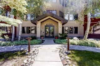 Emerald Lodge 5202 - 5