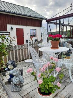 Gårdslägenhet nära Göteborg - - 6