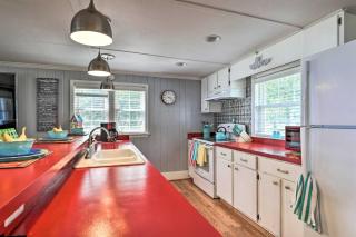 Idyllic Waterfront Escape with Private Boat Dock! - Santee - 2