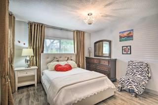 Shady and Eclectic Fort Lauderdale Dwelling with Yard! - Fort Lauderdale - 1