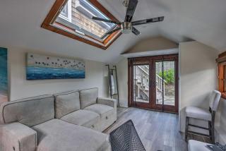 Elegant Hamptons Hideaway with Path to Beach! - 7