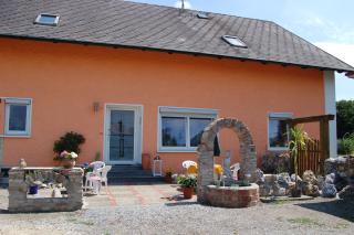 "Nesthocker" Café-Snackbar-Pension-Bauwagencamp - Offingen - 6