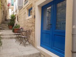 Marco's Nest -main door 1 bedroom duplex Old Town apartment - 0