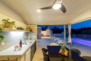 Villa Barbara - Olive Paradise, with chlorine-free pool - 3
