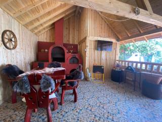 Casa Jeni - Humuleşti - 1